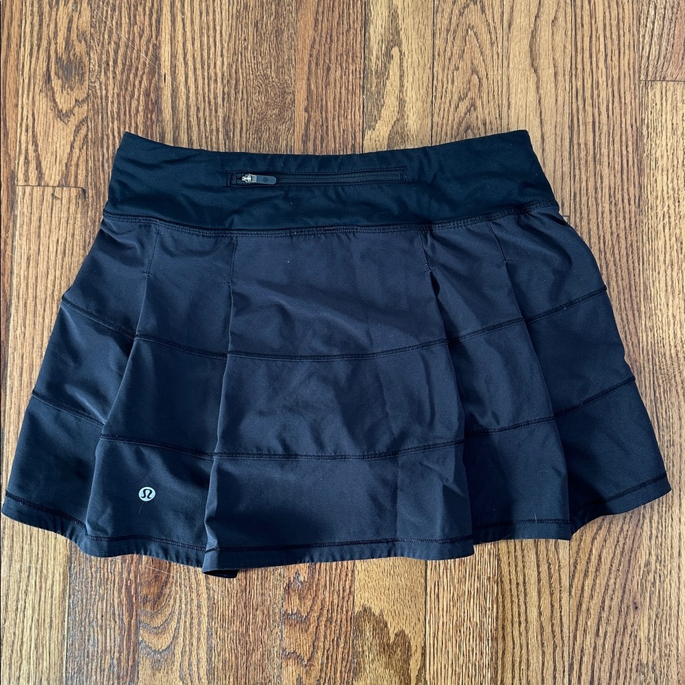 Lululemon tennis skirt - Picture 2 of 2